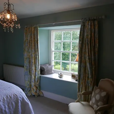 Hotel Belmount Hall *